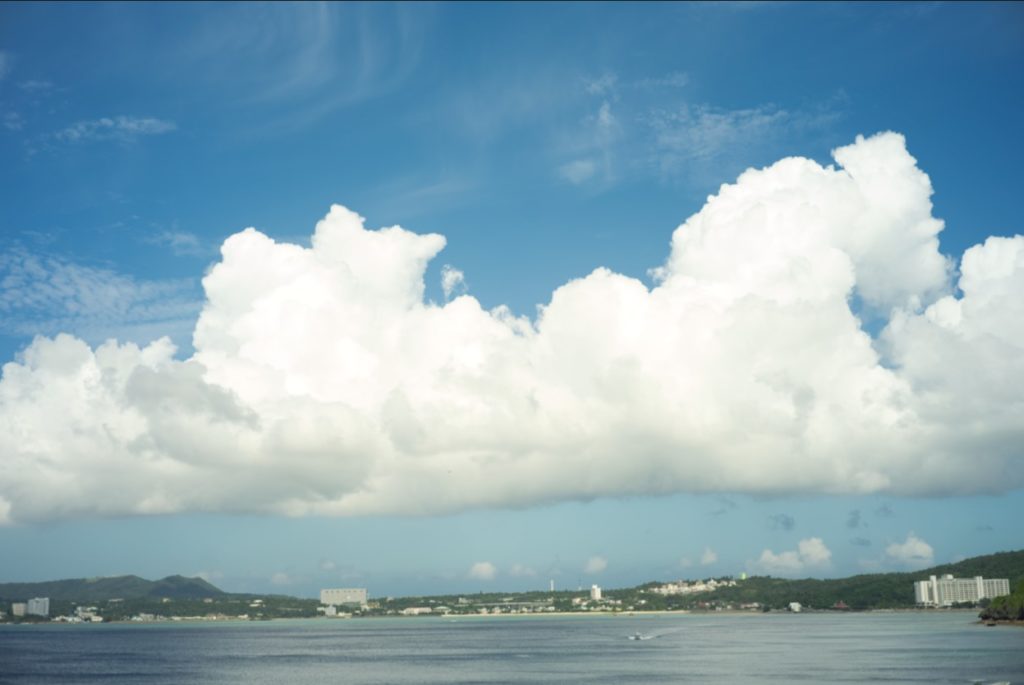 大きな雲の風景写真